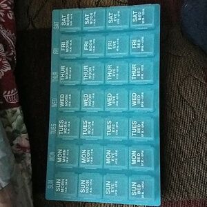 Weekly Pill Organizer with Blue Removable Compartments